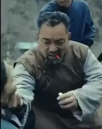 《我和爷爷走人间》：一部笑泪交织的生命旅程，亲情与成长的深刻剖析